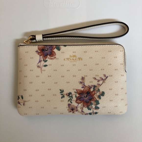 Coach Handbags - Coach Wristlet NEW